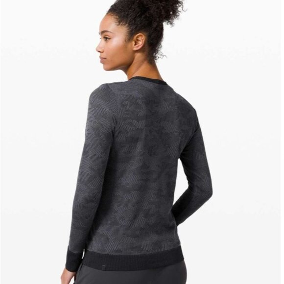 Lululemon Swiftly Breathe Long Sleeve Vented Camo Black / Asphalt Grey 6 - Picture 2 of 7